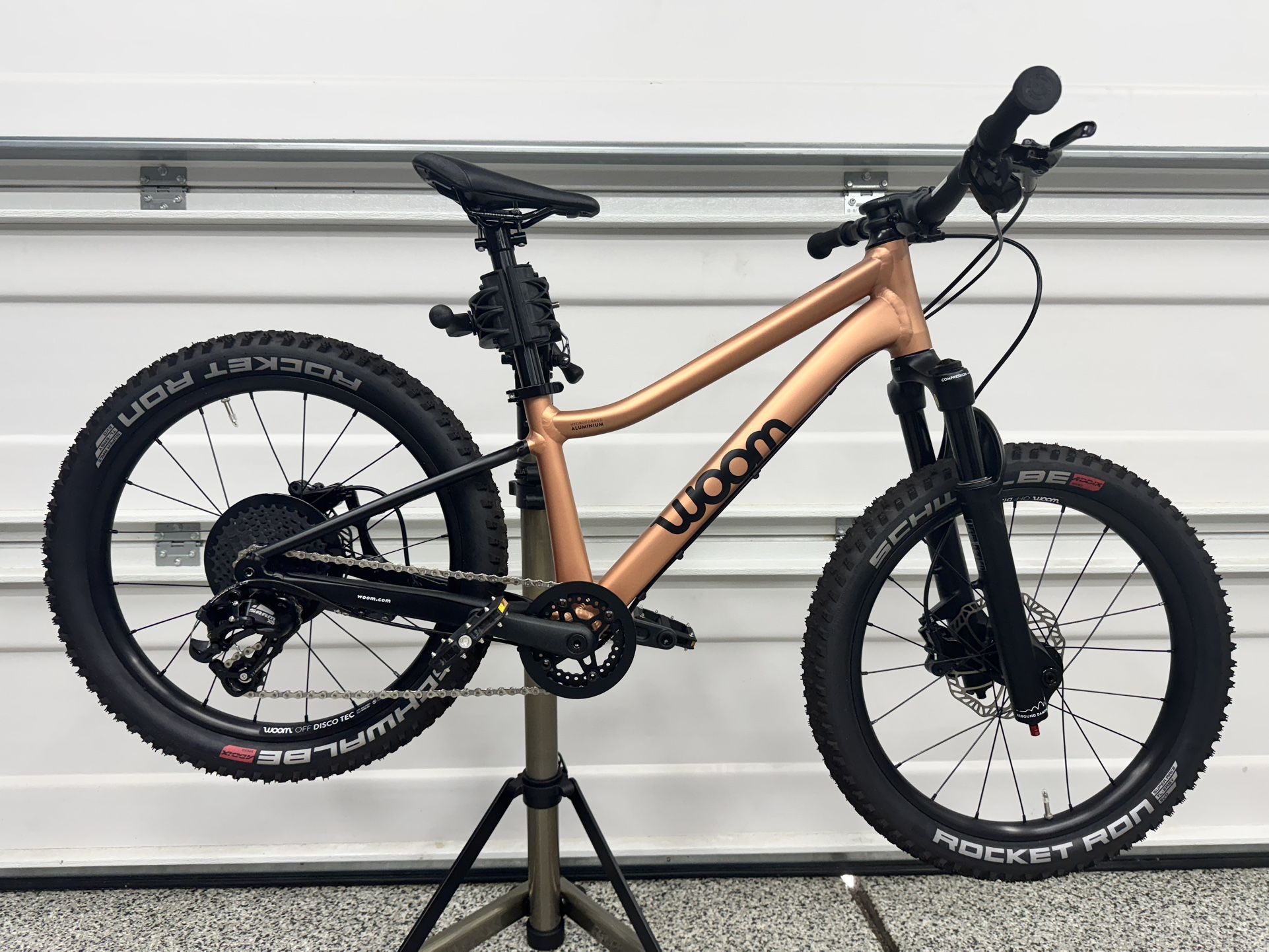 Woom Off Air 4 - 20" Kids Mountain Bike with Front Air Suspension