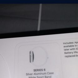 SERIES 6 WHITE APPLE WATCH (40mm) BRAND NEW NEVER OPENED!! NEGOTIABLE