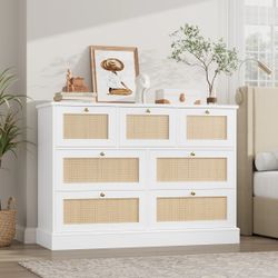 Beautiful seven drawer dresser