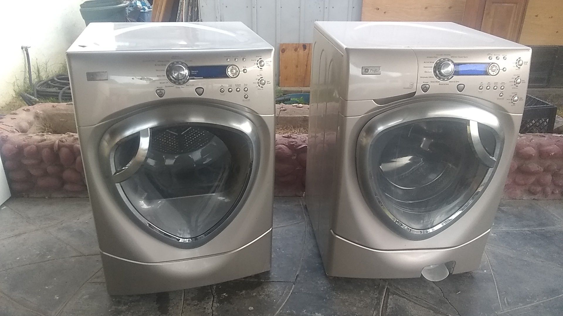 Washer And dryer