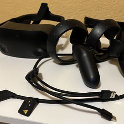 HP G2 VR HEADSET & CONTROLLERS (WITH CABLE AND NEW FACE COVER)