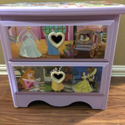 Disney Princess End Table , Night Stand , Small Dresser
