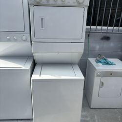 Used Whirlpool Stackable Washer And Gas Dryer 