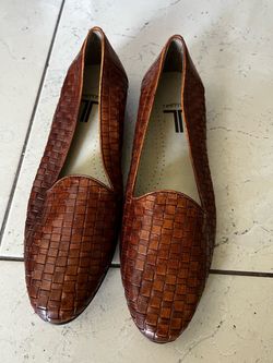 Women’s leather Trotters Liz Loafers