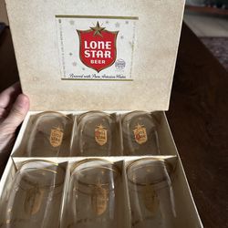 (1) Boxed Set of (6) Vintage LONE STAR BEER GOLD RIMMED 3 " BARREL GLASS.  Rare Find.  
