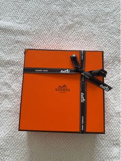 Hermès Green Leather Belt with Box and Dust Bag