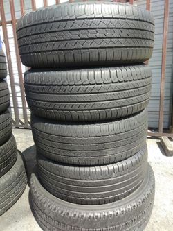 235-65-17 Michelin