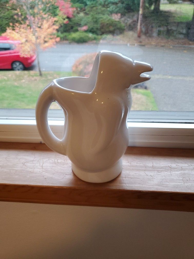 Wine Carafe Argentine Pinguin 