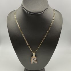 14KT YELLOW GOLD 24”FIAGRO LINK CHAIN 9GR 4MM W/ 10KT YELLOW GOLD INITIAL “R” CHARM W/ DIAMOND CHIPS & BAGUETTES 9GR 3.25ct TDW