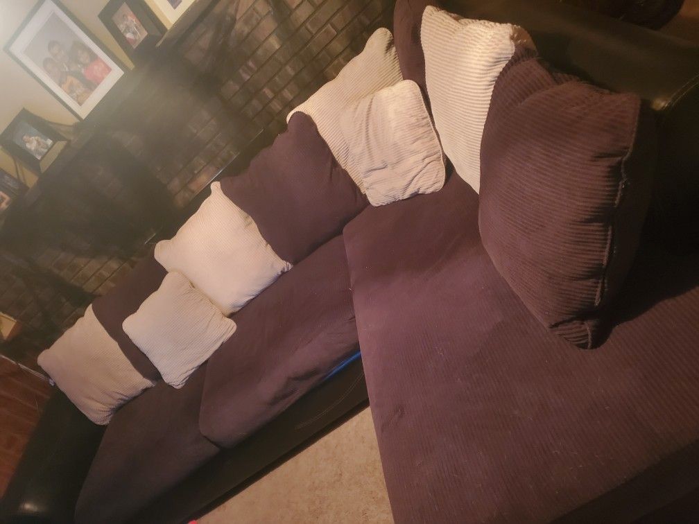 Sectional couch