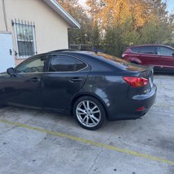 Lexus IS350 