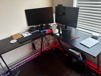 Black L-Shaped Gaming/ work Desk with computer chair