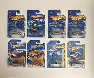 Hot Wheels - Random Group - 8 Fords
