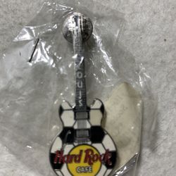 Hard Rock Cafe St.Louis Guitar Pin