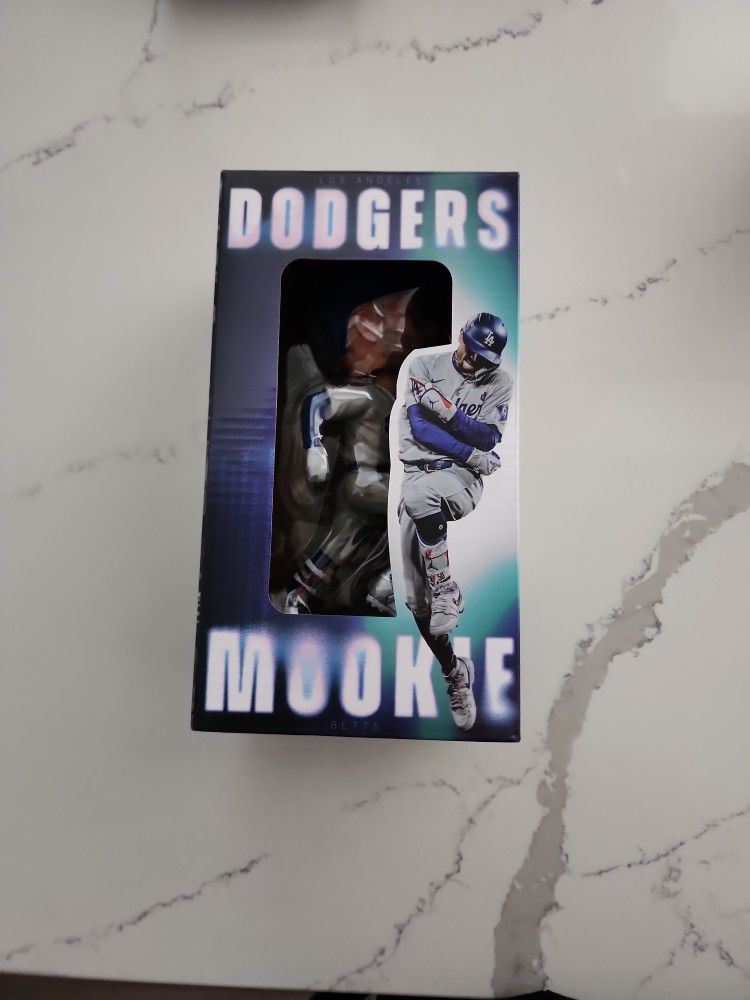 Mookie Betts Bobblehead 2025 Dodgers Unopened