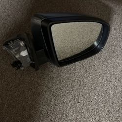 2007 BMW x5 Passenger Side Mirror