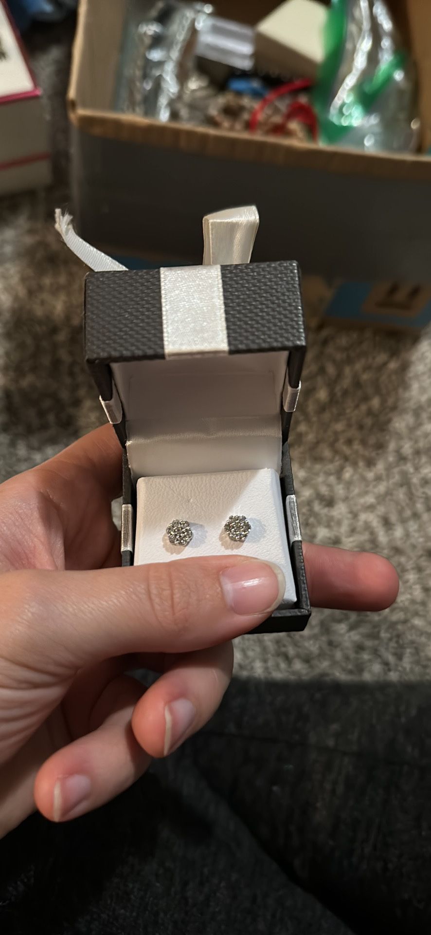 1/5 CT. T.W. Multi-Diamond Flower Stud Earrings in 10K White Gold