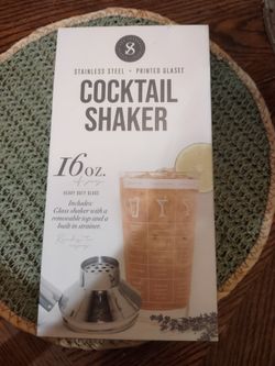 BRAND NEW Drink COCKTAIL SHAKER