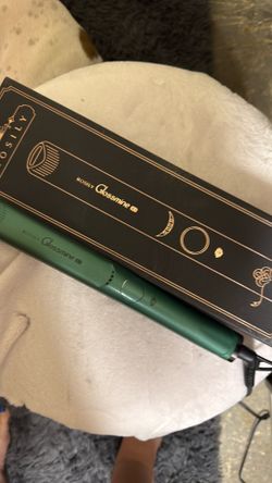 ROSILY Glossmine R3 Hair Straightener