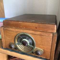 Vintage Zenith Cobra Radio and Record Player