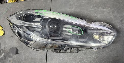BMW X2 F39 Right Passenger Side Headlight 2018 2019 2020 2021 Part $890