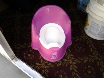 Brands new potty for the little one babybjorn