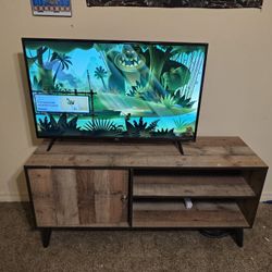 TV Stand / Entertainment Center