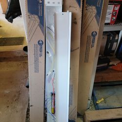 lithonia lighting 4' 2 lamp strip t12