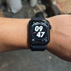 Apple Watch SE (2nd Gen)