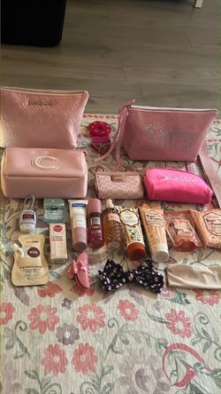 Pink Beauty Bundle with Juicy Couture Bags