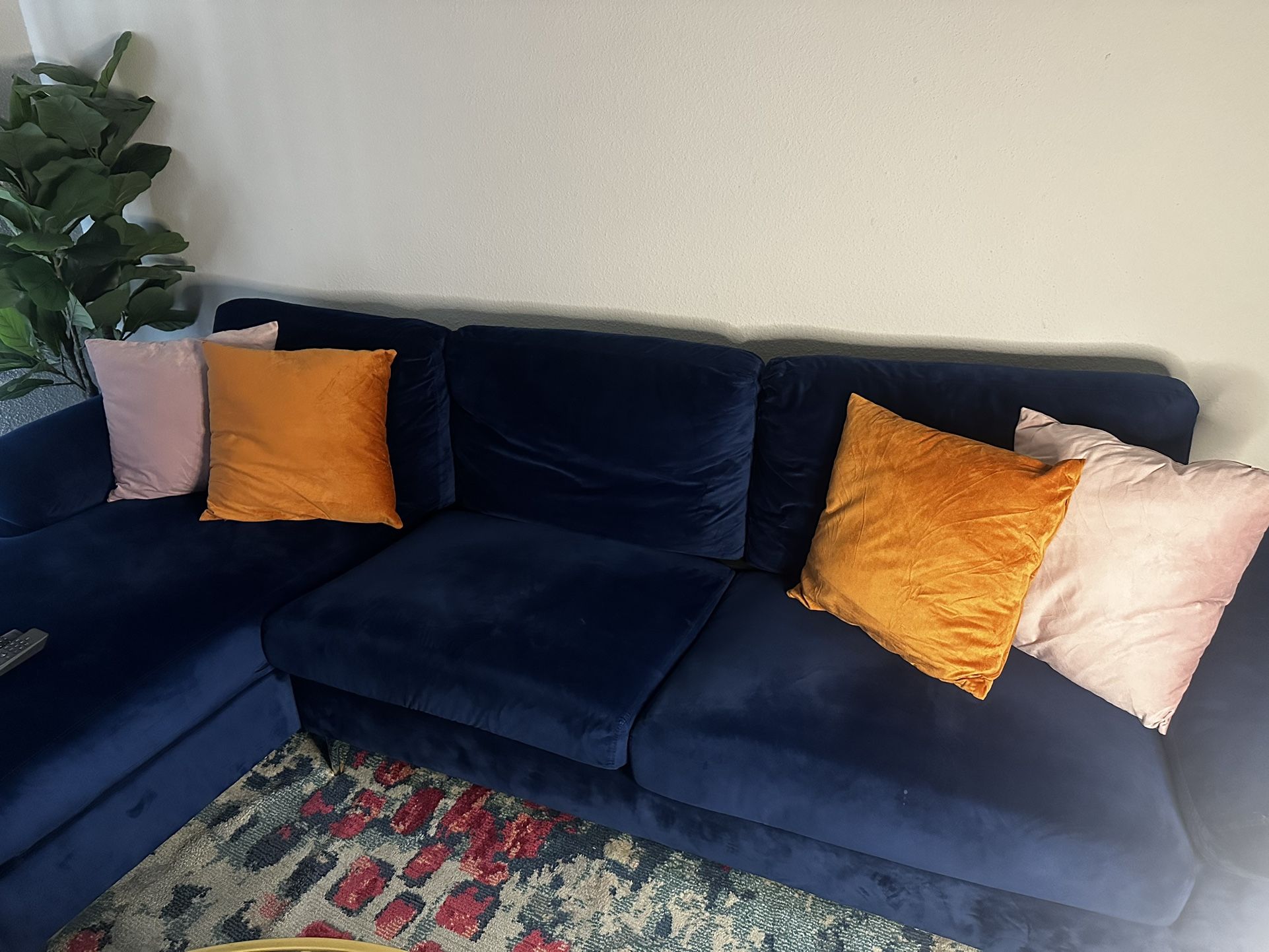 Blue velvet Sectional 