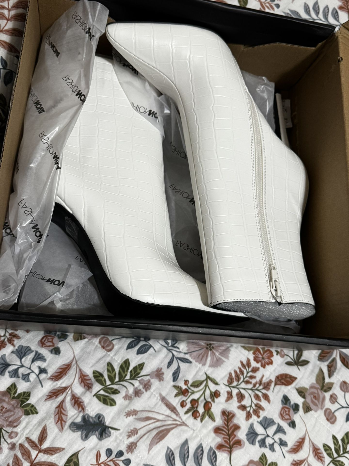 White Croc