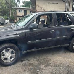 04 chevy trailblazer 