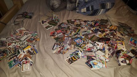 Football, baseball, basketball and hockey cards