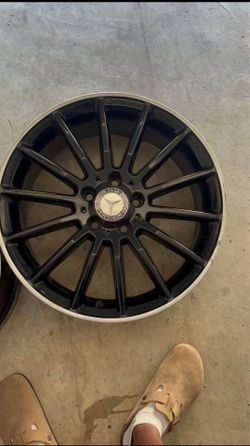 AMG MERCEDES BENZ 18INCH RIMS