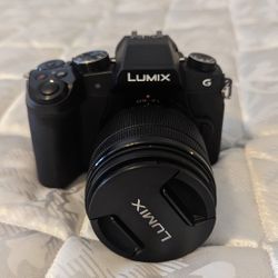 Panasonic Lumix DMC-G85 Mirrorless Micro Four Thirds Digital Camera with 12-60mm Lens and Accessory Kit