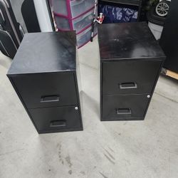 2 Small Filing Cabinets 