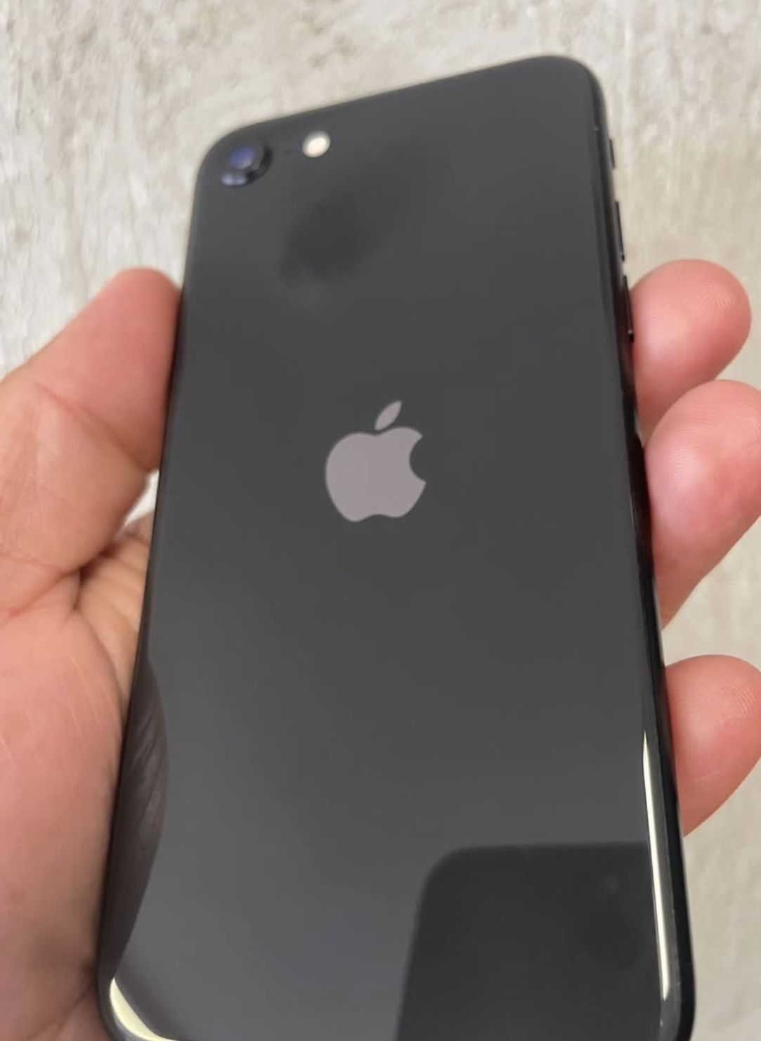 iPhone SE 64gb