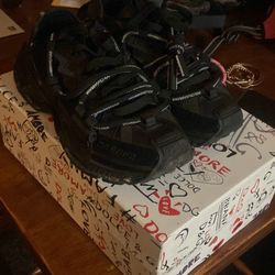 Dolce and gabbana black low top sneakers NEED GONE ASAP