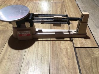 Ohaus Triple Beam Balance Scale 2610g