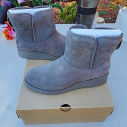Brand New Ugg Women's Kristin - Grey Size 8.5