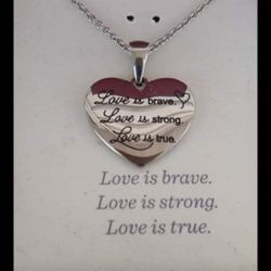 Hallmark New Necklace 