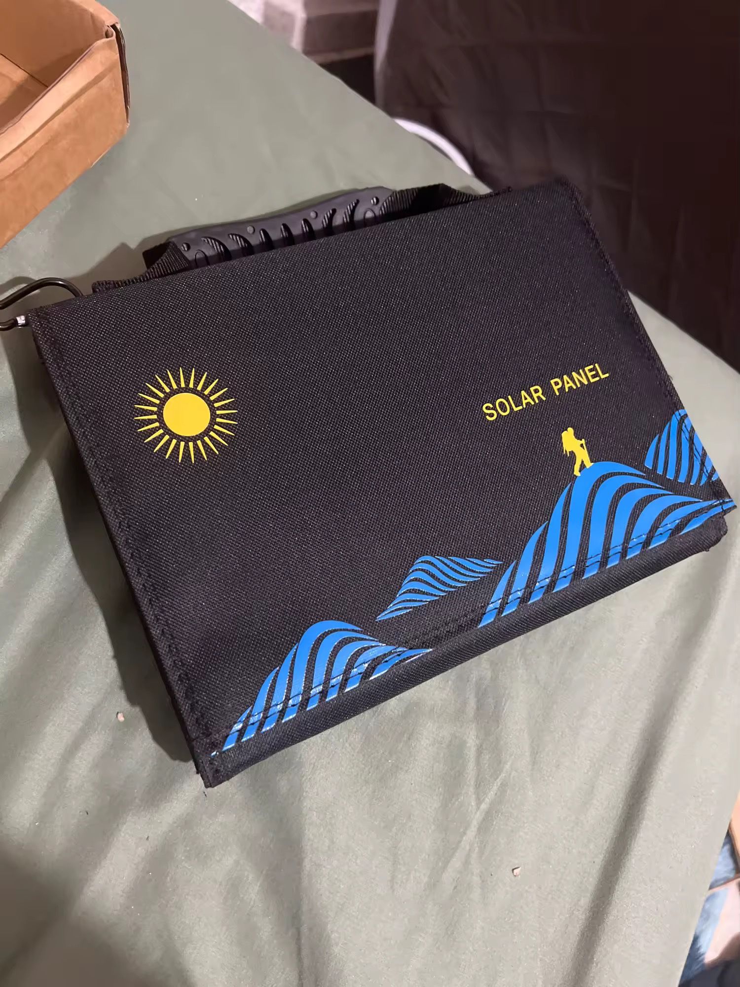1000W Solar Panel Portable Folding Bag USB+DC Output Solar Charger Power Generator