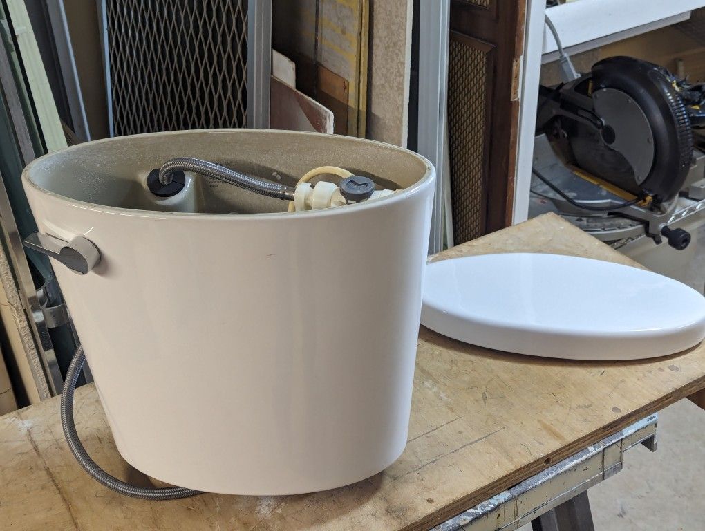 Delta Toilet Tank, Lids & Parts RP71192WH
