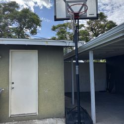 Free Basket Ball - Still Available As Of 4-20-26