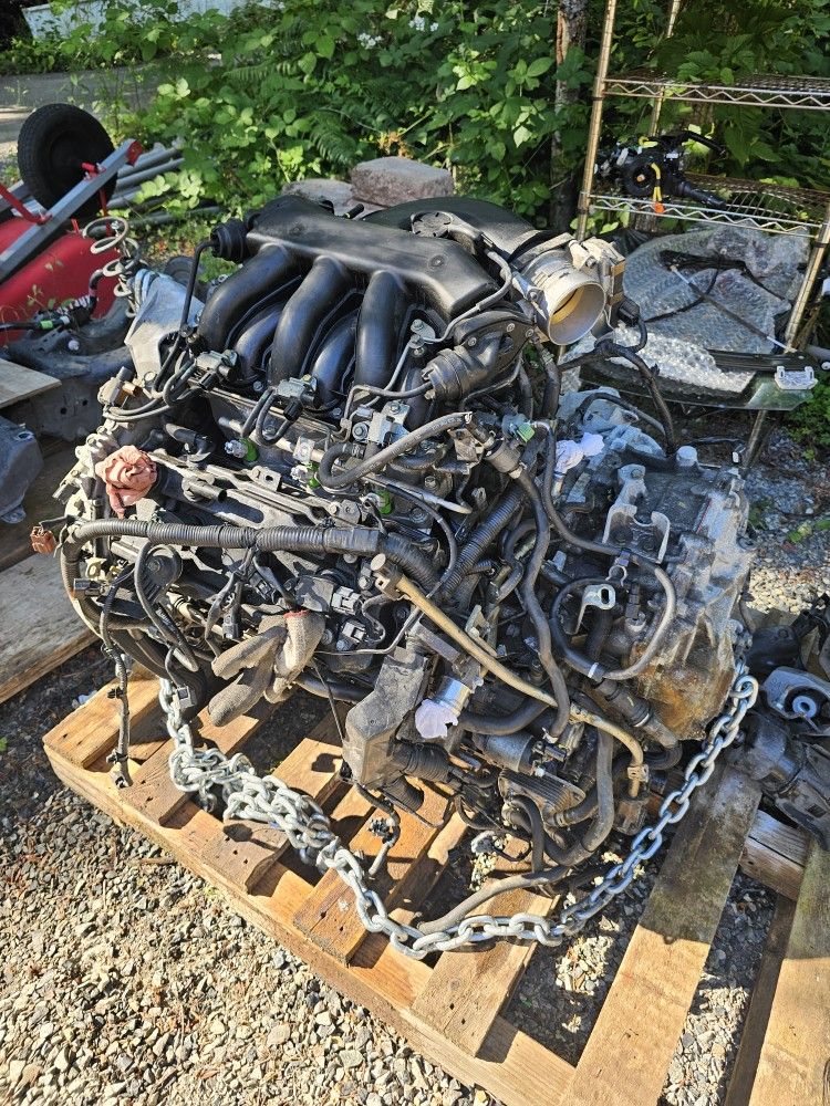 Nissan VQ35DE Engine & CVT Transmission