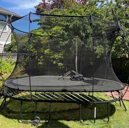 Springfree Trampoline Large Oval 8’x13’