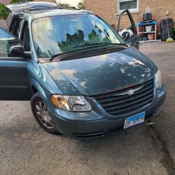 2006 Chrysler Town & Country