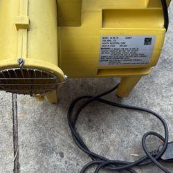 AIR BLOWER PUMP FAN 115VAC 60HZ 3.7AYELLOW OAL 12"