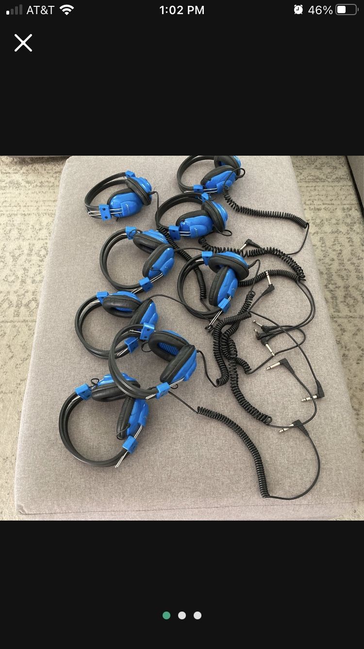 4 Lakeshore Listening Center Headphones